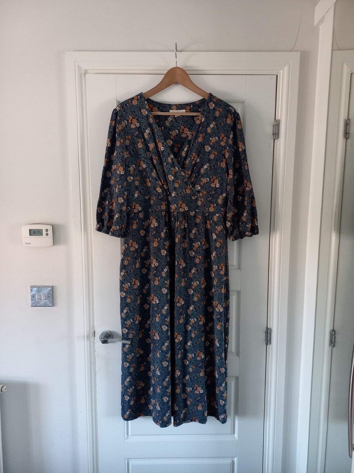Seasalt Navy Blue Yellow Floral Jersey Midi Dancers Dress Size 18 Uk V Neck