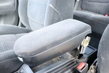 VW Passat 3B Mittelarmlehne Armlehne Lehne Mitte Original schwarz dunkel 159053