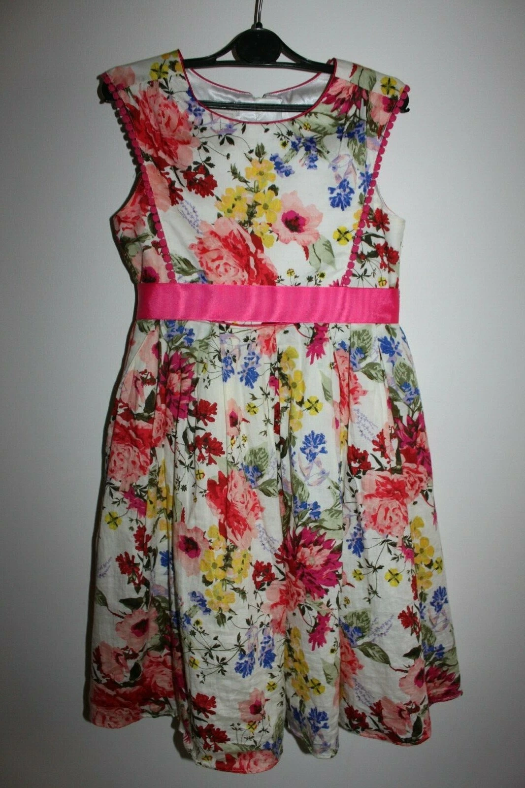 Moonsoon Girls Summer Occasion Wear Flowers Dress Age 9 Year RRP £48
Opens in a new window or tab