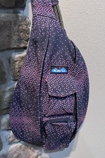 Kavu Outdoor Rope Bag Crossbody Sling Bag Navy/Pink EUC Excellent Condition