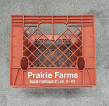 Vintage Prairie Farms Dairy Plastic Milk Crate Red VTG St Louis M0 1982 82