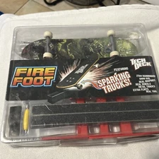 TechDeck FireFoot HandBoard - Ryan Kenreich Darkstar