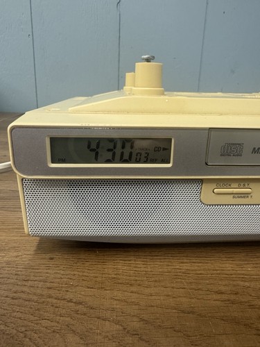 Sony ICF-CD523 Under Cabinet  Clock Radio CD Player Kitchen Spacemaker
