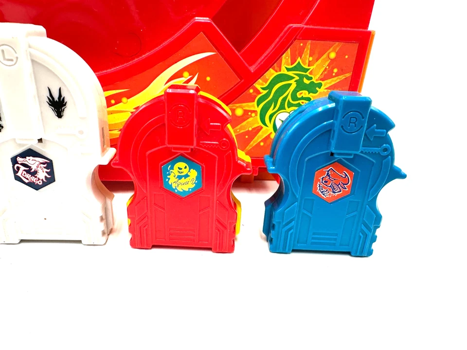 Beyblade Metal Fusion Arena – mit 6 Beyblades & Zubehör – Vintage – gebraucht - Bild 4 von 4