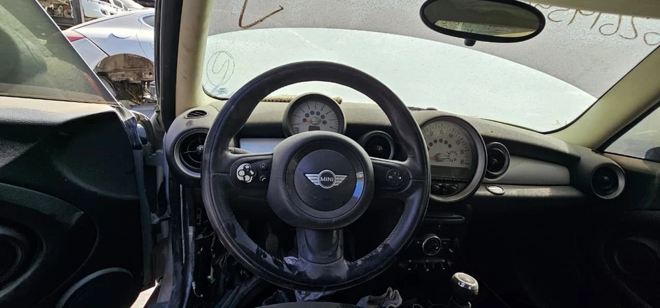 2012 Mini Cooper Front Stabilizer Bar / Sway Bar OEM 31356778646 - Image 3 of 4