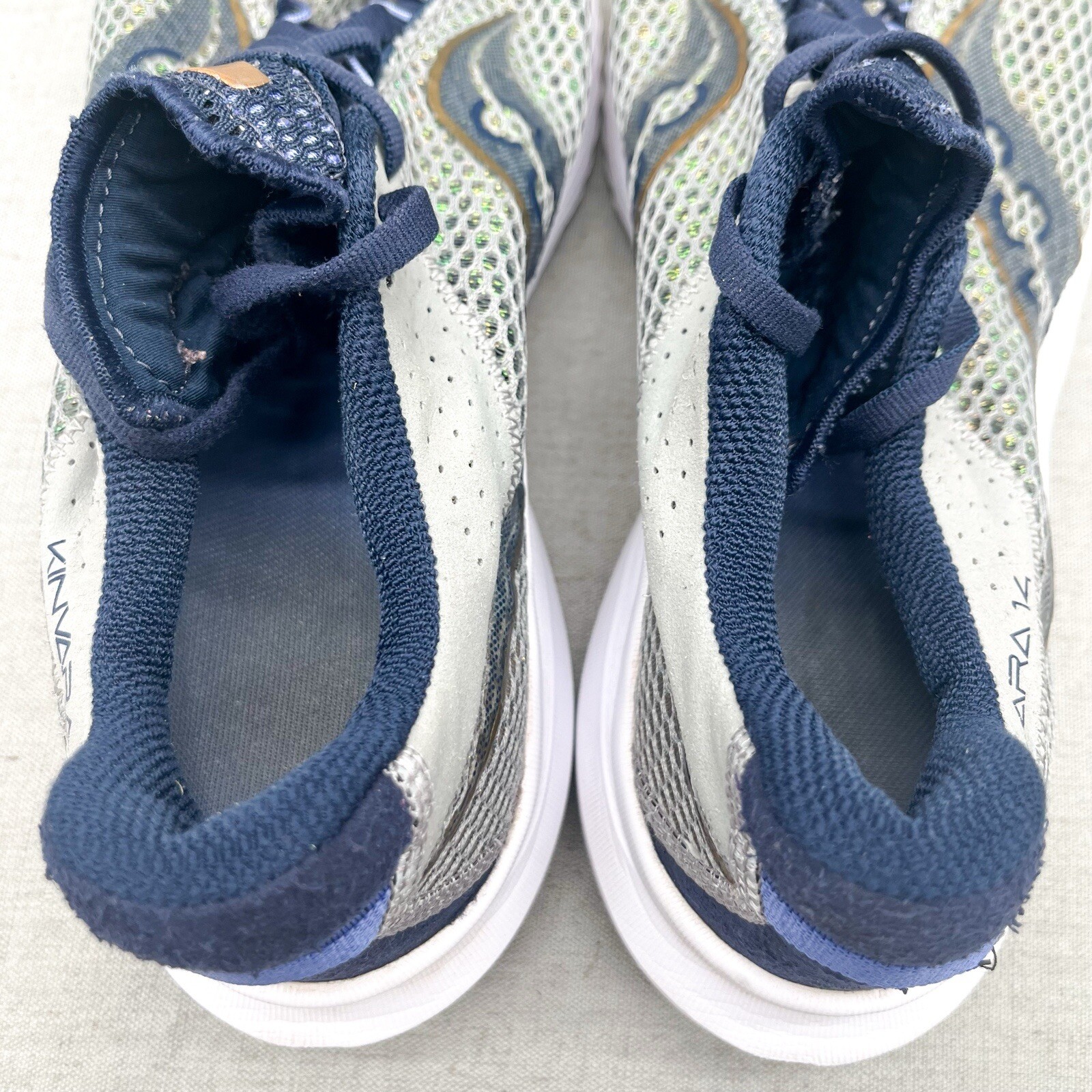 Saucony Kinvara 14 Womens 10.5 Running Shoe Sneaker Fossil Pool Gray Lightweight thumbnail 9