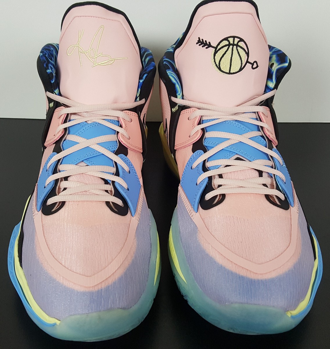 NIKE KYRIE INFINITY 