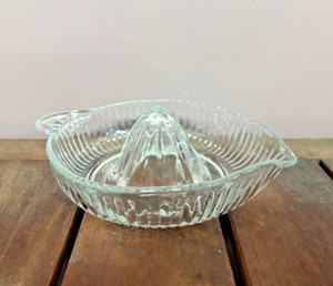 Vintage Farm House Clear Ribbed Glass Citrus Hand Juicer Reamer