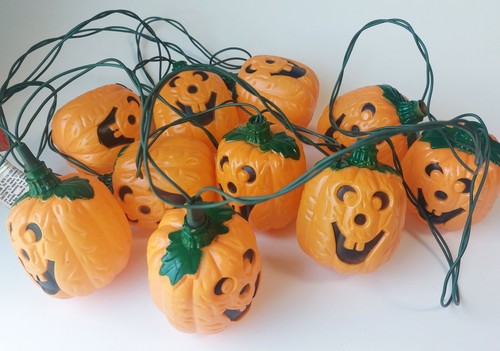 Halloween String Lights 10 Blow Mold Plastic Pumpkin Jack O Lanterns Textured - Picture 3 of 5