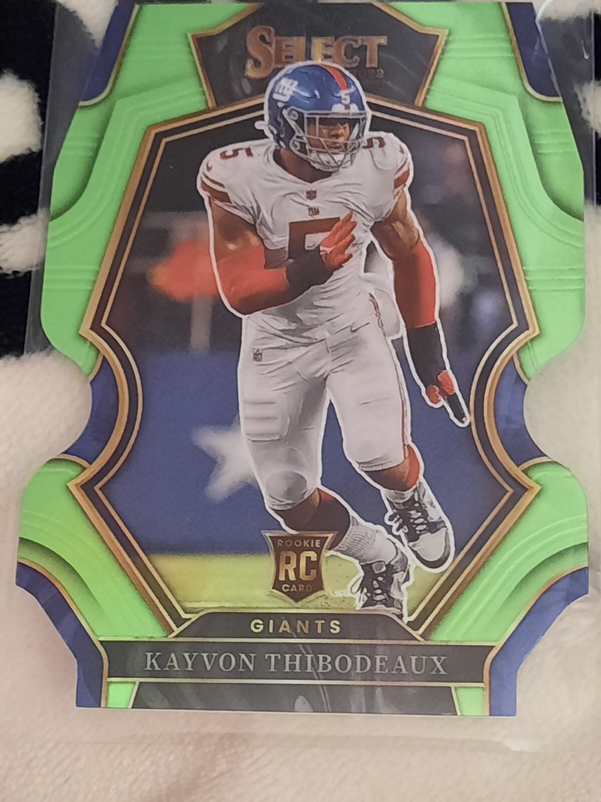 2022 Select Kayvon Thibodeaux Premier Level Neon Green Die-Cut Parallel /299