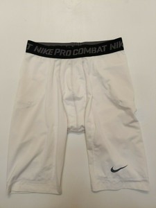 nike compression shorts pocket