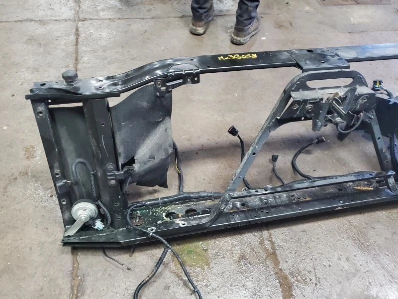 (ТОЛЬКО САМОВЫВОЗ) Основная опора радиатора подходит для 07-09 AVALANCHE 1500 1752823 - Изображение 2 из 4