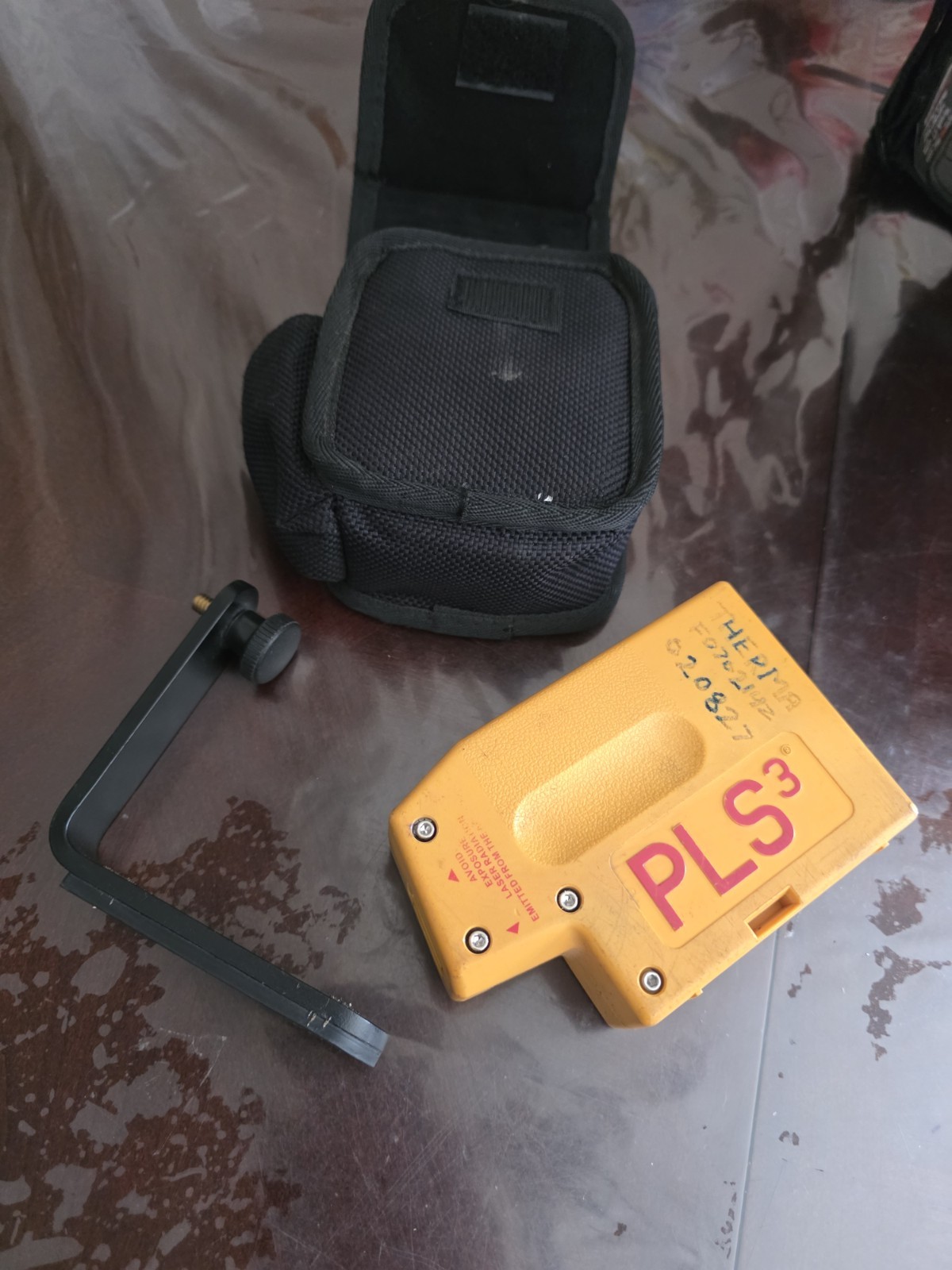 Pacific Laser Systems Fluke PLS3 3 Point Red Laser Level DOES NOT POWER ON AS IS