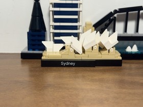 LEGO Architecture Sydney (21032) - COMPLETE with Manual