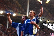 DUNCAN FERGUSON SIGNED EVERTON FC LEGEND 12X8 PHOTO (ACG CERT AG18153)