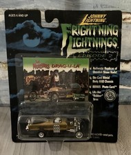 Johnny Lightning Fright'ning Lightnings The MUNSTERS DRAGULA, NIP