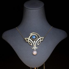 Collana Ciondolo & Spilla Dorato Labradorite Perla Bianco Arte Nuovo Stile SB38