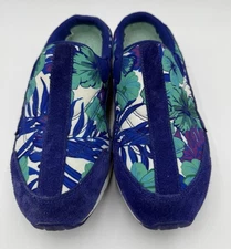 Easy Spirit Traveltime Blue Floral Women’s Size 11M Slip On Walking Sneaker