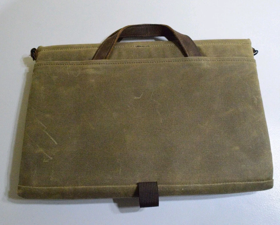 Bolsas WaterField Designs SF: estuche Syde para libro de superficie: lona marrón y cuero Foto 2 de 4