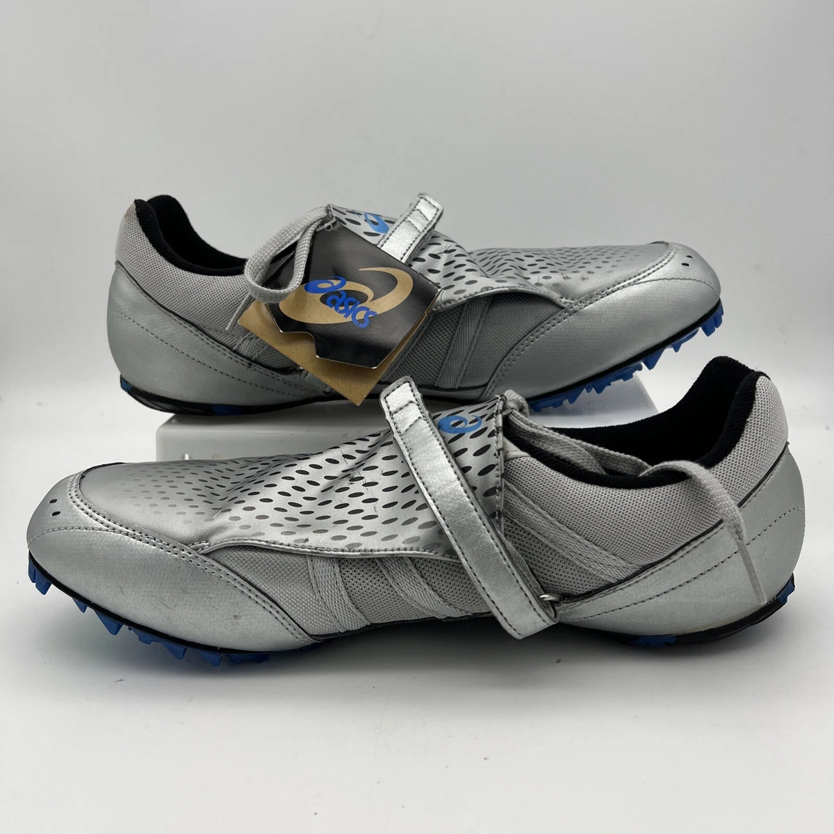 Asics track hot sale and field shoes