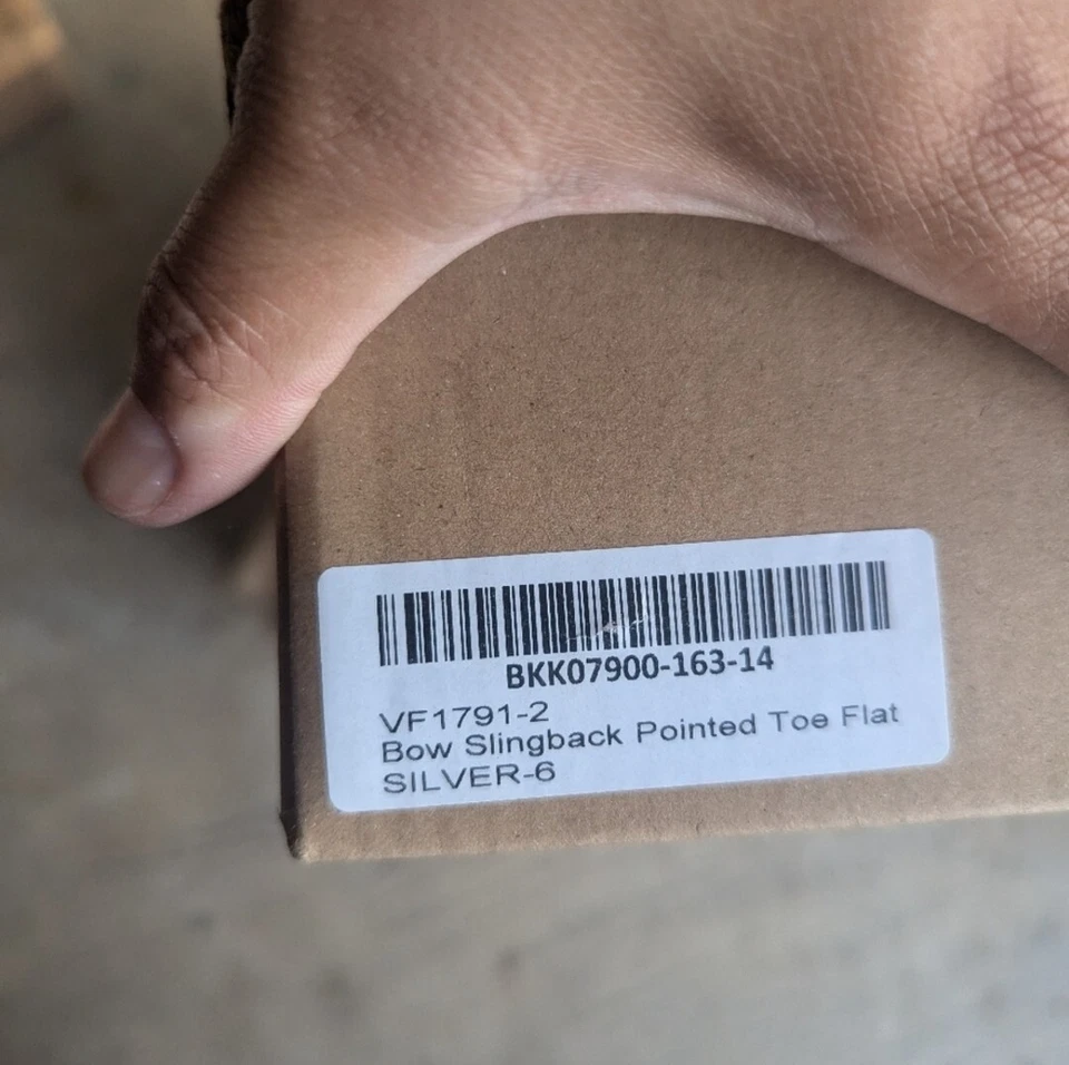 Karen Millen detalhe de arco liso prata tamanho 6 - Imagem 4 de 4