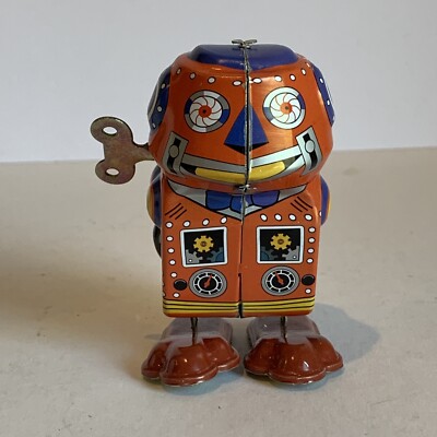 Vintage Tin Wind Up Robot MS 370 | eBay