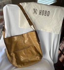 HOBO Render Large Leather Shoulder Bag in Earthy Hazel