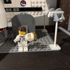 Lego Space Shuttle Expedition 10231 -  Lego Only Great Condition Minor Yellowing