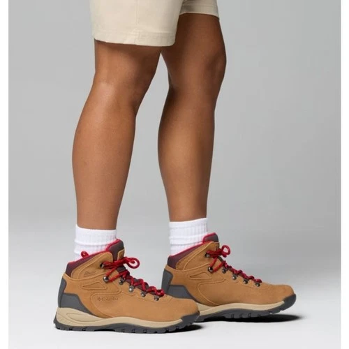 Columbia Women's 9.5W Elk Newton Ridge Plus Waterproof Amped Hiking Boots BR3-5