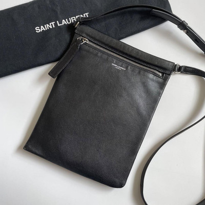 Saint Laurent Flat Sid Crossbody Pouch Bag Black Leather Saint Laurent Flat Sid Crossbody Pouch Bag Black Leather