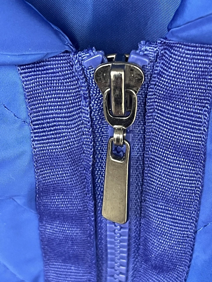 Chaleco acolchado ligero para mujer Laura Ashley talla 2x Cuello chal acolchado  Foto 3 de 4