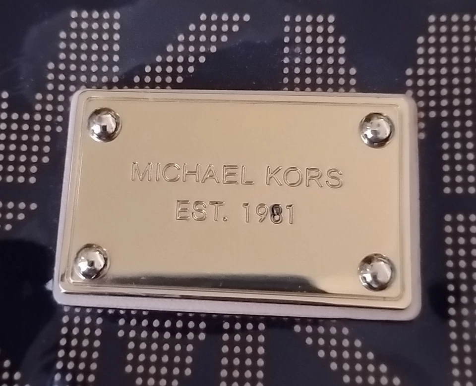 MK IPAD Case for Tablet Michael Kors Zipper 10" x 8" Lightly Used - Image 2 of 4