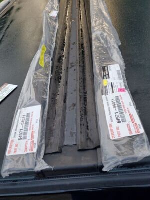 Genuine Toyota Tacoma Tonneau Cover Middle Hinge Weatherstrip 64971 ...