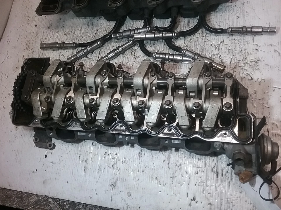 1999-2006 Mercedes Benz CLS500 Right Side Cylinder Head Valve Cover 306-59107BR - Image 3 of 4