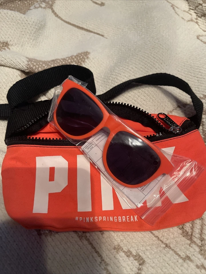 Riñonera con logotipo ROSA de Victorias Secret Foto 4 de 4