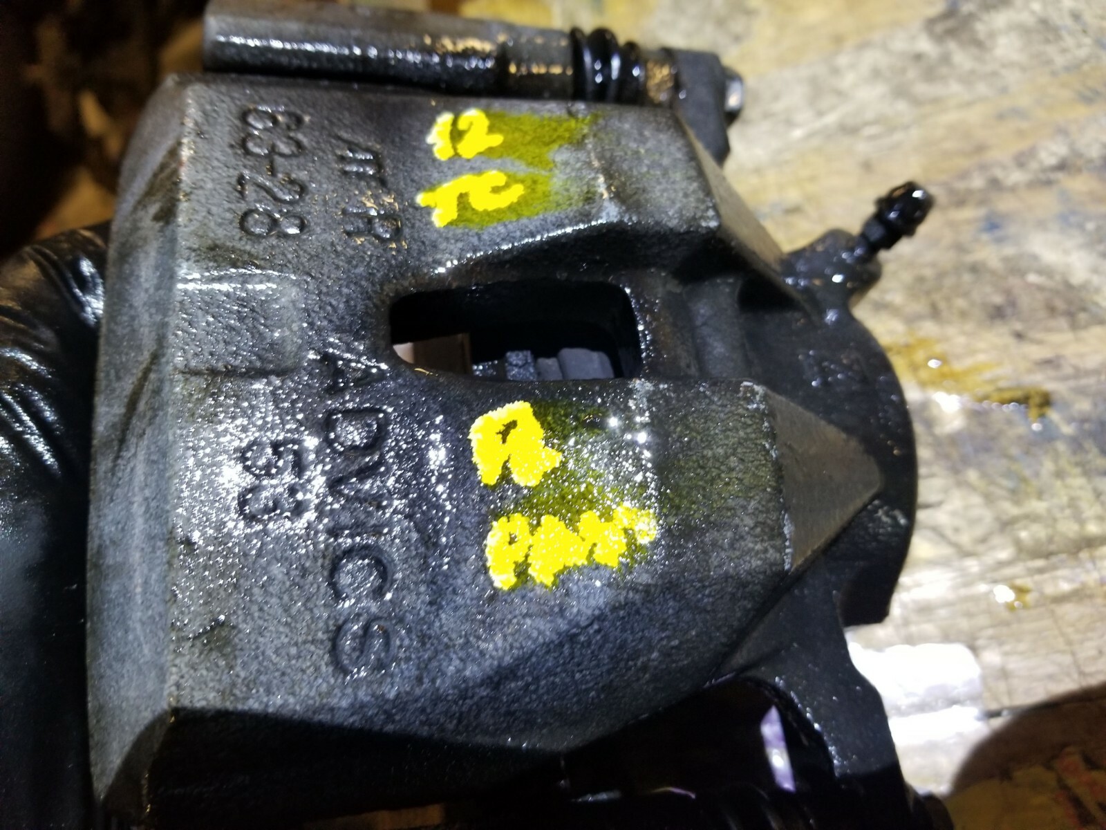 11 12 13 14 15 16 SCION tC BRAKE CALIPER FRONT RIGHT PASSENGER SIDE OEM