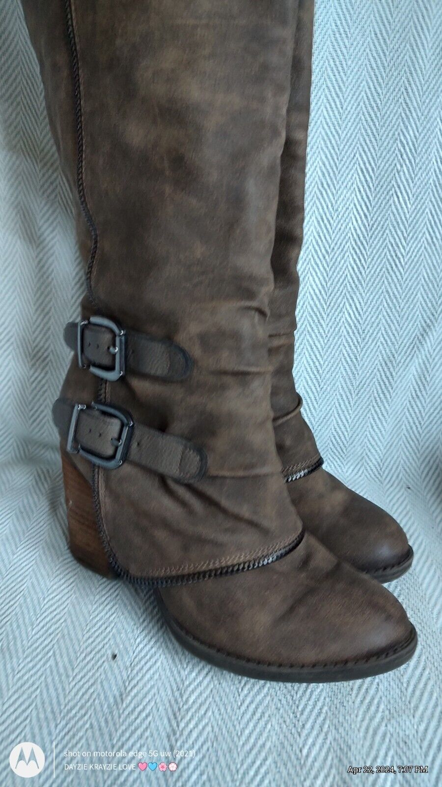 Very Cute Brown Faux Leather Boots With Zipper An… - image 1