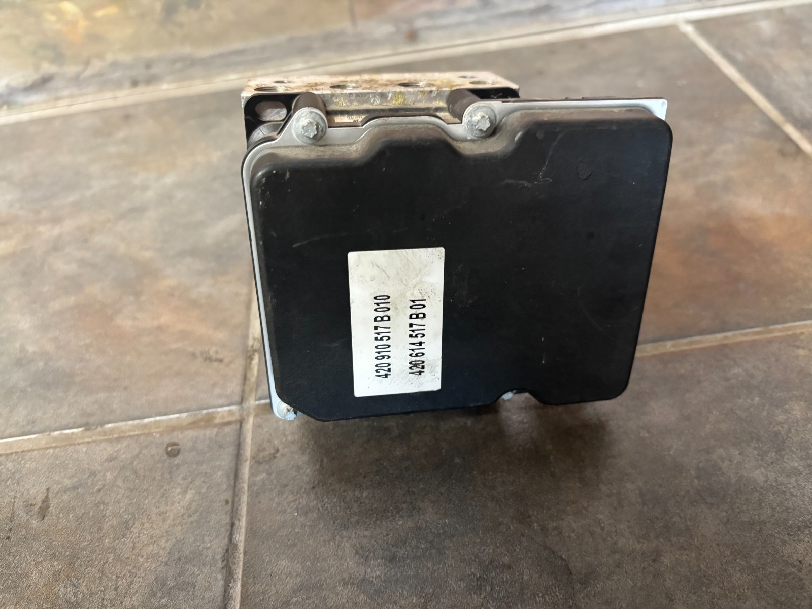ABS PUMP AUDI R 8 420 614 51 7B