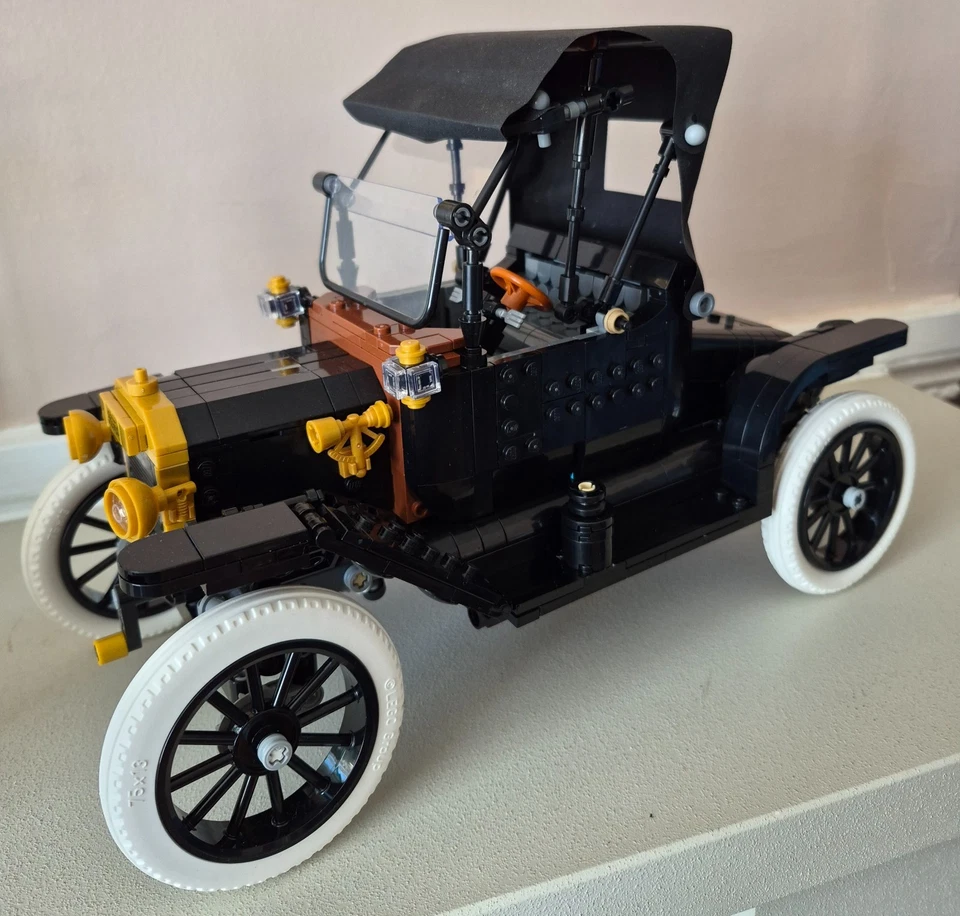 LEGO Icons 11376 Ford Model T, photo 4 of 5