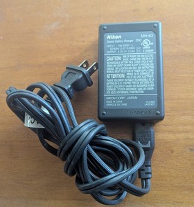 OEM Nikon MH-63 Battery Charger for Nikon EN-EL10 Battery