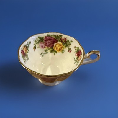 Royal Albert China Old Country Roses Avon Form Tasse (B27)