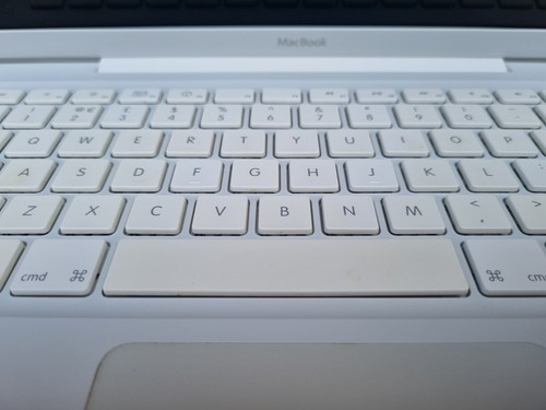 Apple MacBook A1181 EMC 2300. Apple MacBook A1181 "Core 2 Duo" 2.0 with 13-Inch - 第 17/24 張圖片