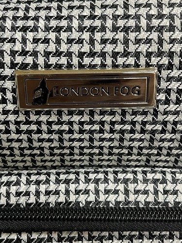 LONDON FOG SHEFFIELD II COLLECTION 15” UNDER SEAT LUGGAGE - Picture 2 of 7