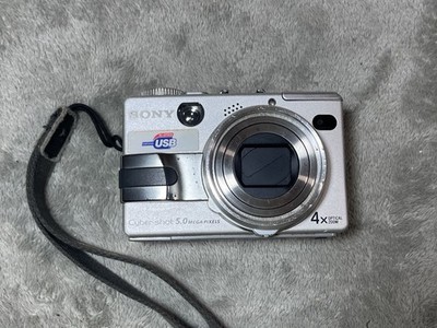 Sony Cyber-shot DSC-V1 5MP Digital Camera Silver UNTESTED !! Parts / Repair !!