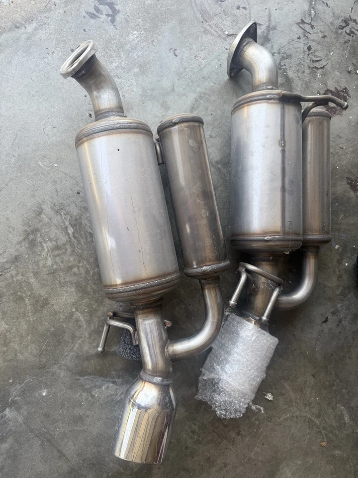 NEW 2020 TO 2023 TOYOTA CAMRY TRD EXHAUST PART# PTR03-03200, RIGHT SIDE - Image 3 of 4