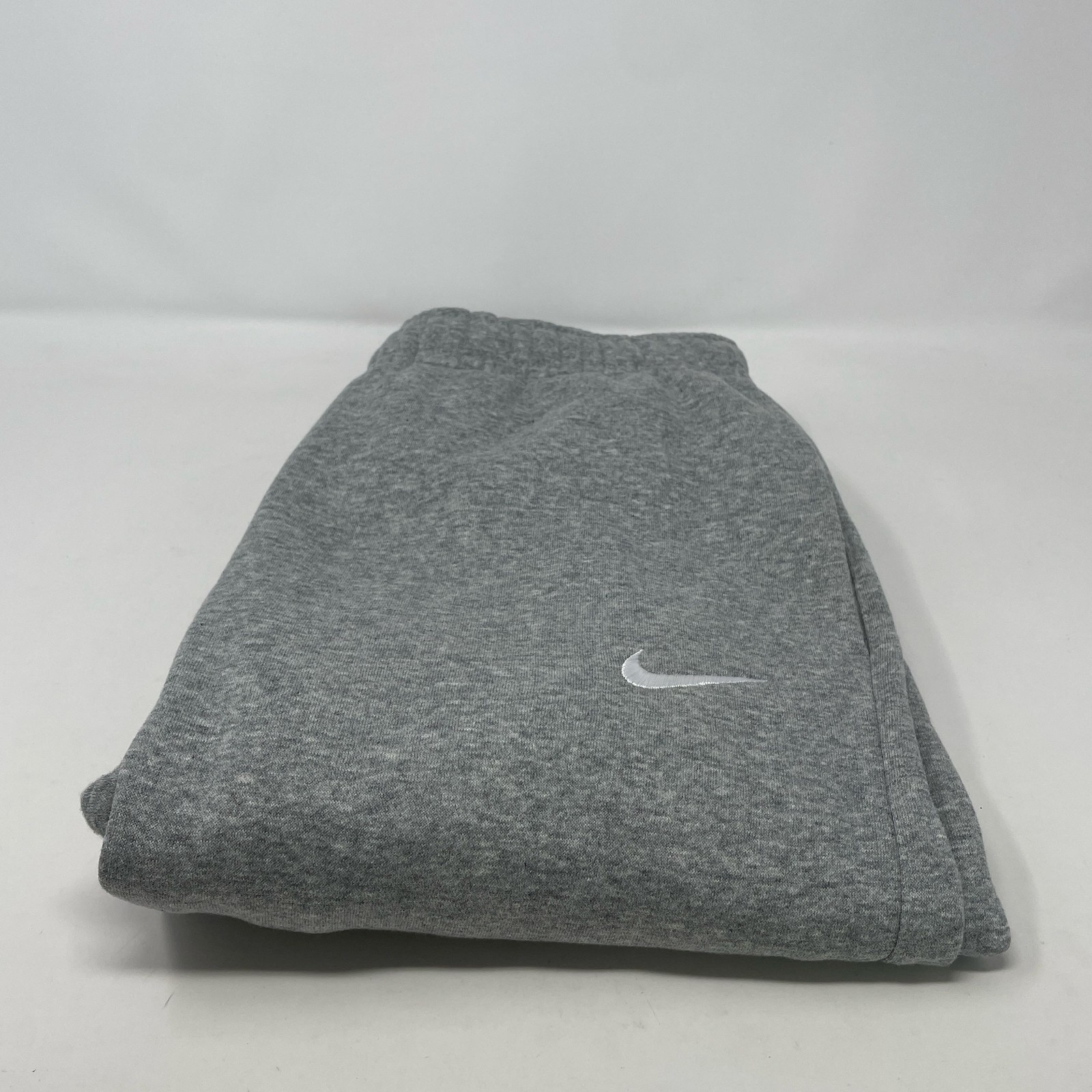 Nike Club Fleece Joggers Dark Grey/White Men’s Small