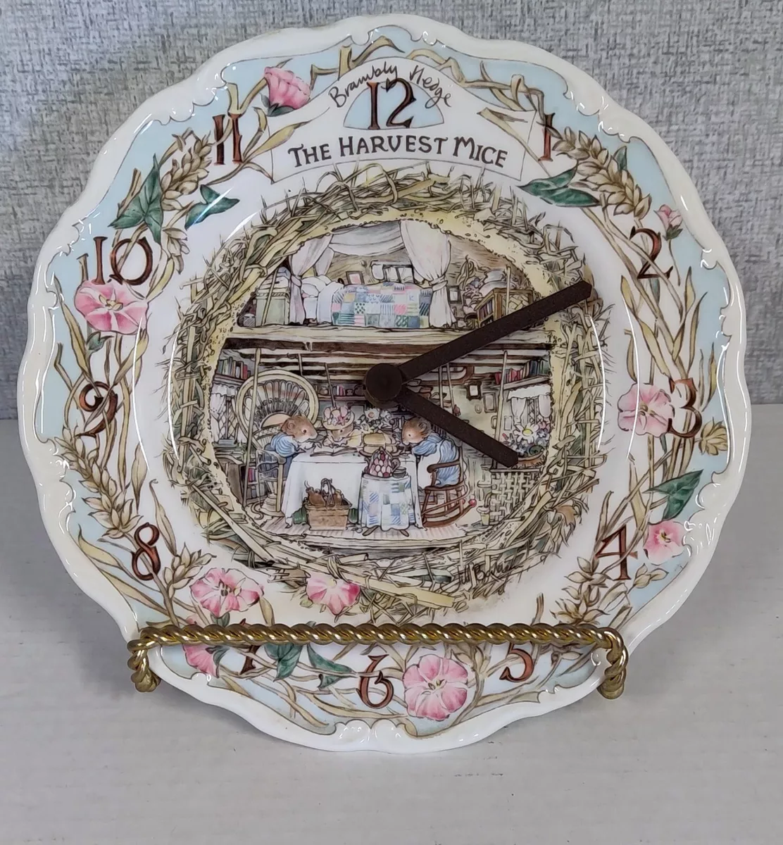 Royal Doulton Brambly Hedge Harvest Mice Bone China Wall Clock