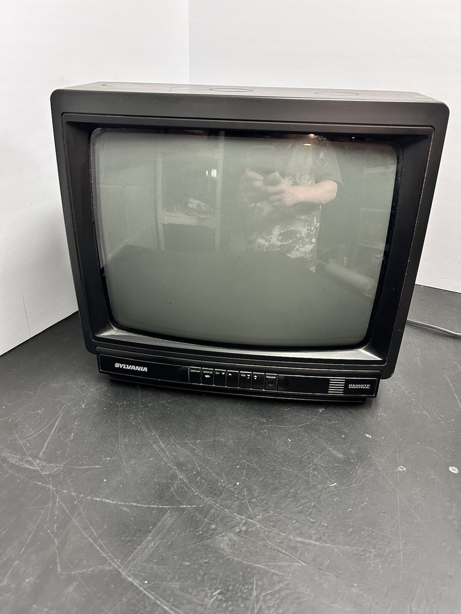 Vintage Sylvania SRC1351 13 Vintage Sylvania SRC1351 13