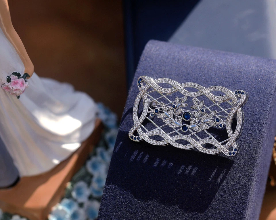 Collar Colgante Broche Bonito Período Estilo Rectángulo Engastado Cz Azul Rodio - Imagen 3 de 4