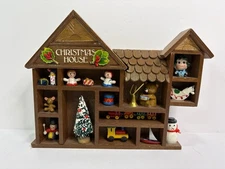 Vintage 1979 Wooden Enesco Mini Christmas House Toy Town Shadow Box